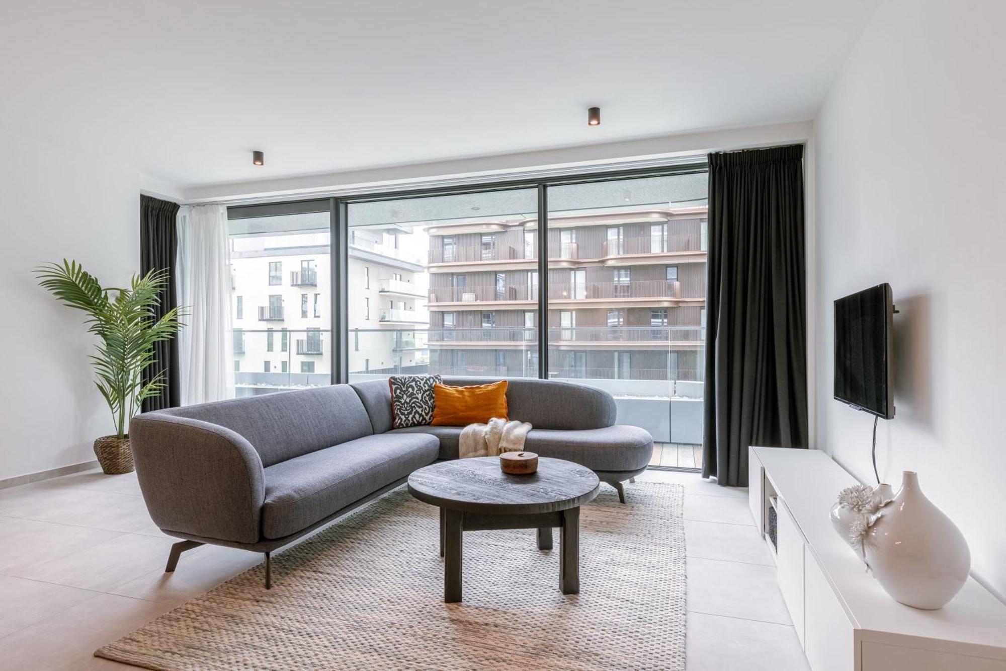 Huswell - Beautiful With Spacious Terrace *